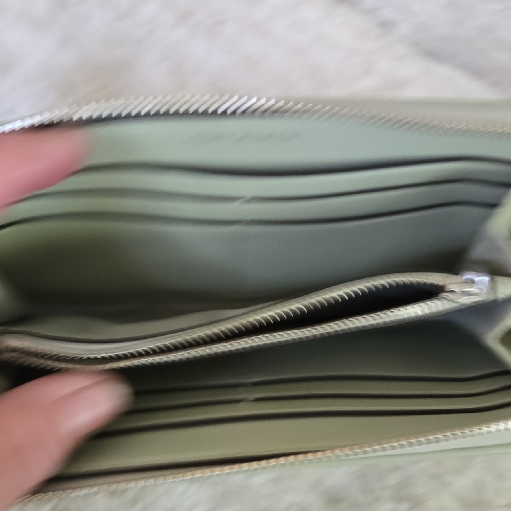 Tory Burch Mint Green Quilted Wallet - Picture 8 of 12